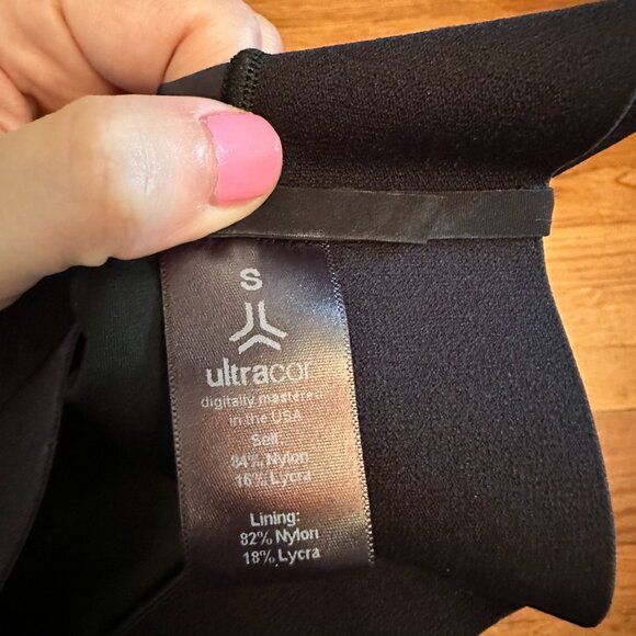 Ultracor Attitude Silk Bolt Crop Nero/Moonlight - Small - NWT - Picture 4 of 5